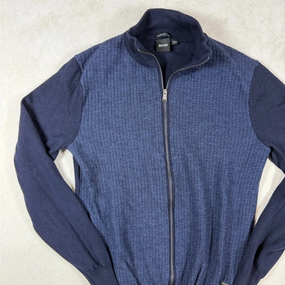 Hugo Boss elegant navy